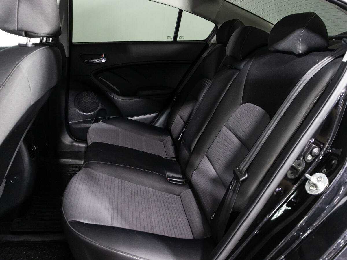 Kia Cerato с пробегом — 2018 год. Фото: #9
