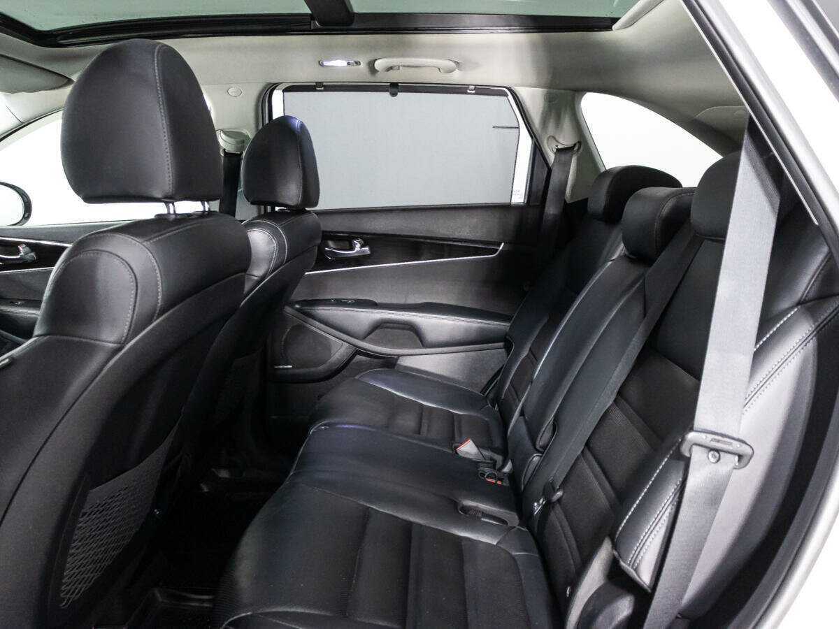 Kia Sorento с пробегом — 2017 год. Фото: #9