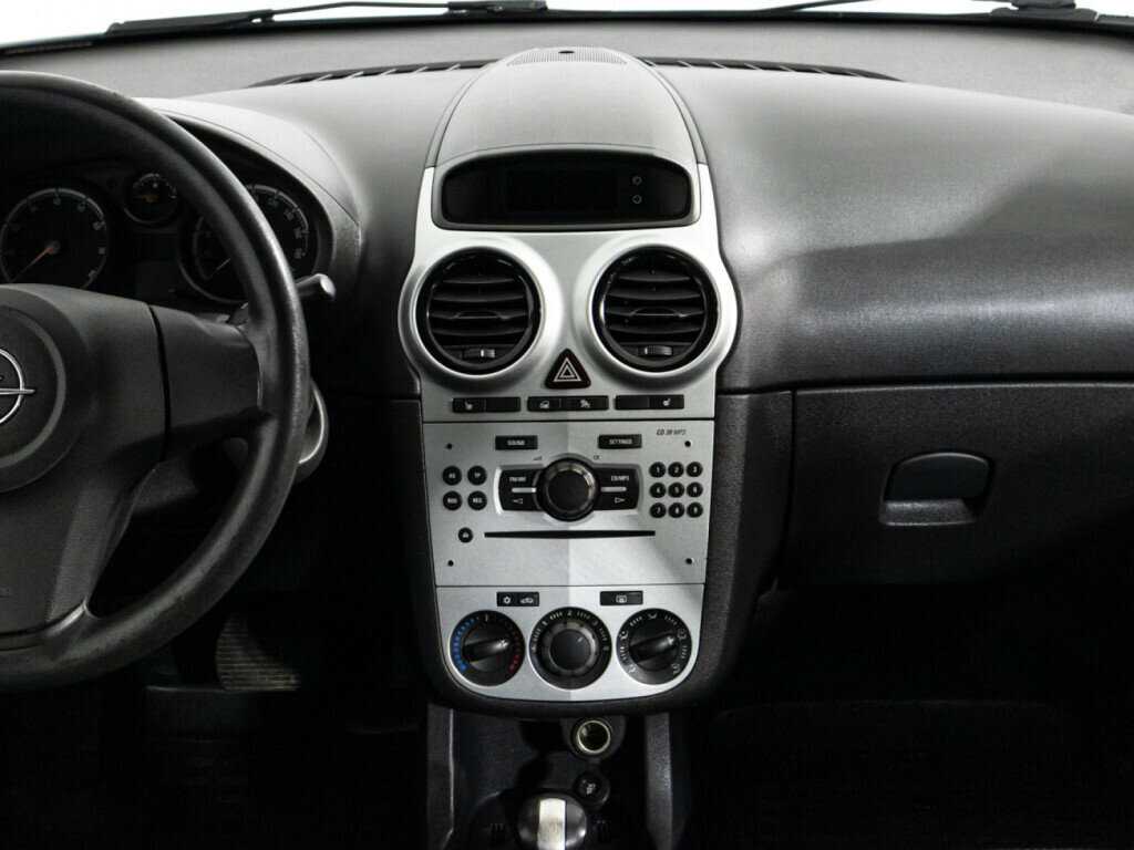 Opel Corsa с пробегом — 2012 год. Фото: #13