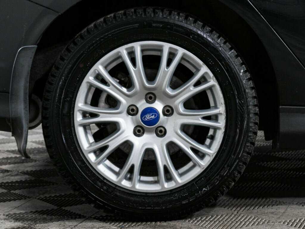 Ford Focus с пробегом — 2013 год. Фото: #14