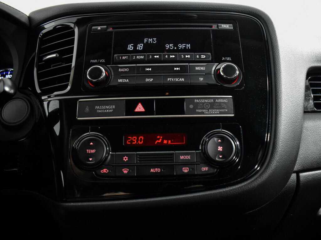 Mitsubishi Outlander с пробегом — 2019 год. Фото: #15