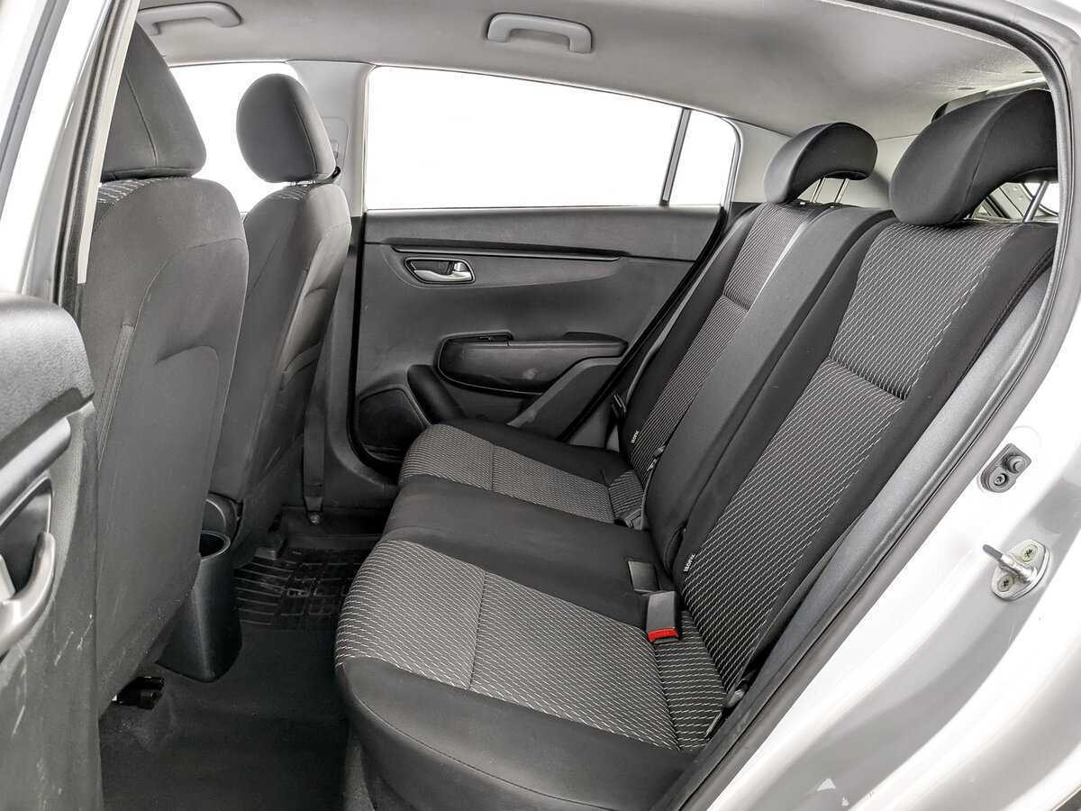 Kia Rio с пробегом — 2020 год. Фото: #11