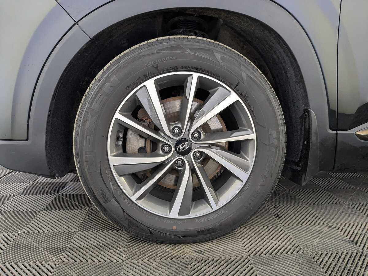 Hyundai Santa Fe с пробегом — 2020 год. Фото: #11