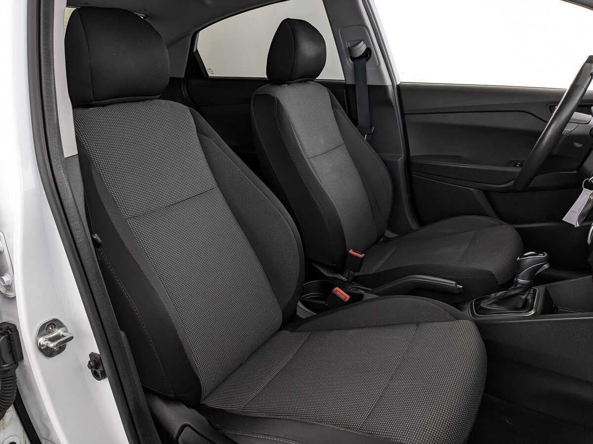 Hyundai Solaris с пробегом — 2020 год. Фото: #21