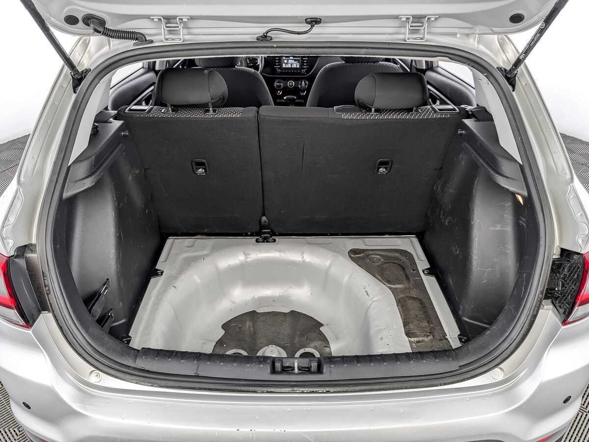 Kia Rio с пробегом — 2020 год. Фото: #9