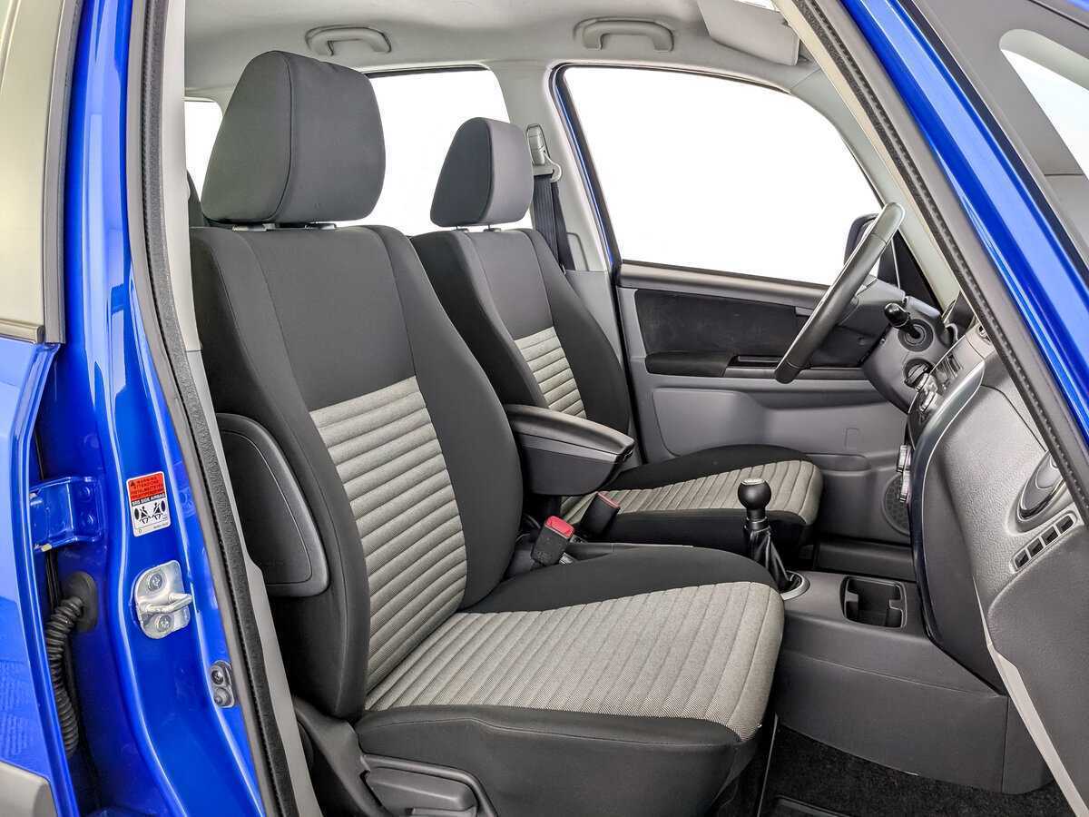 Suzuki SX4 с пробегом — 2012 год. Фото: #22