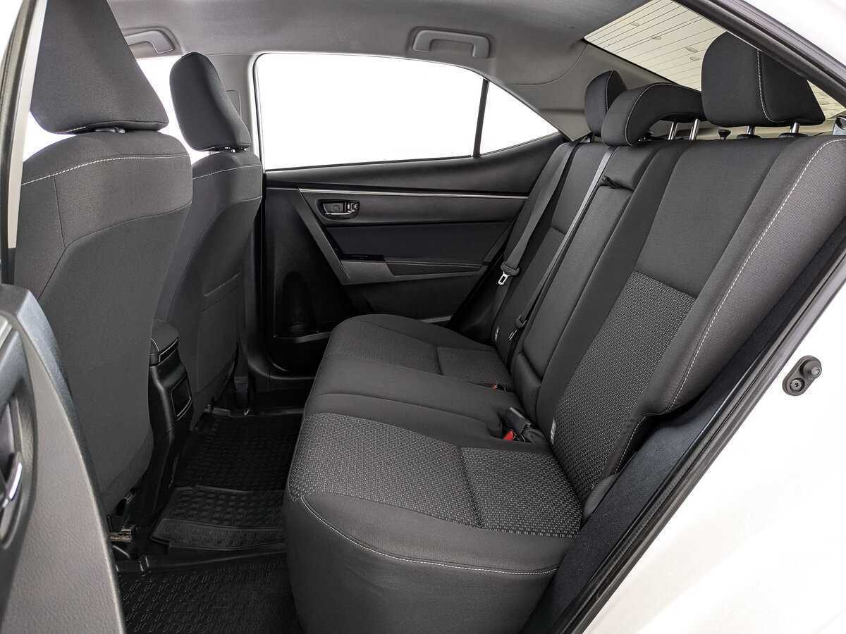 Toyota Corolla с пробегом — 2014 год. Фото: #15