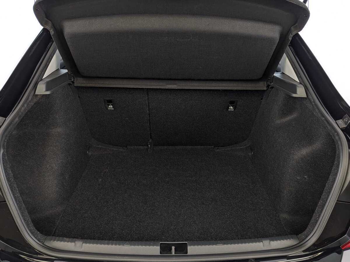 Volkswagen Polo с пробегом — 2020 год. Фото: #9