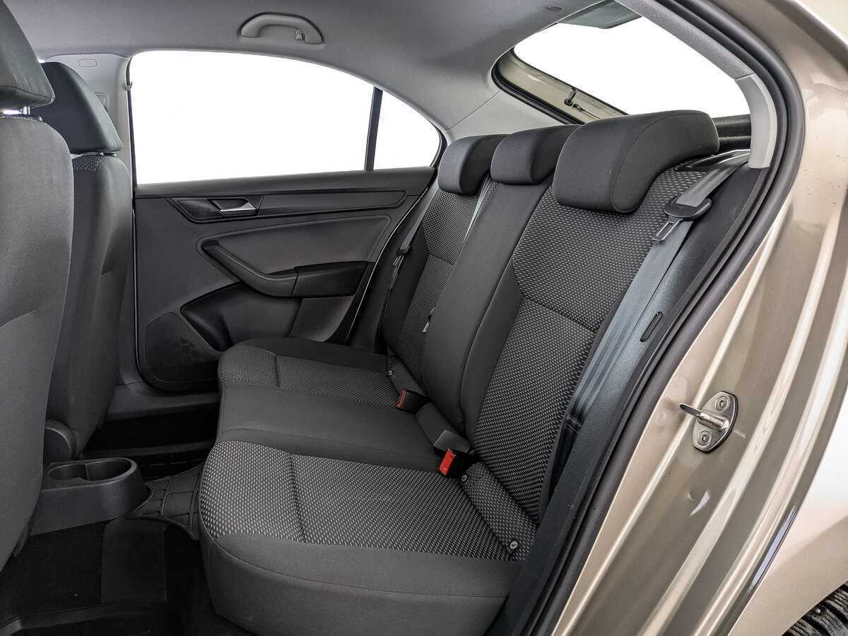 Volkswagen Polo с пробегом — 2020 год. Фото: #17