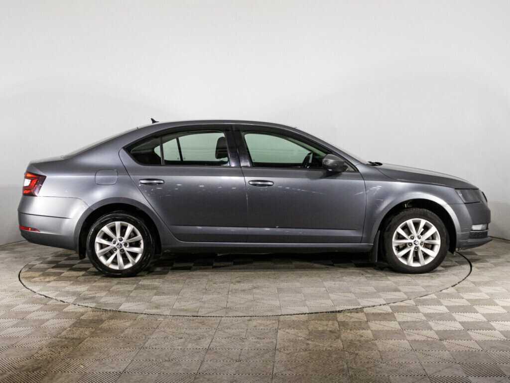 Skoda Octavia с пробегом — 2018 год. Фото: #3