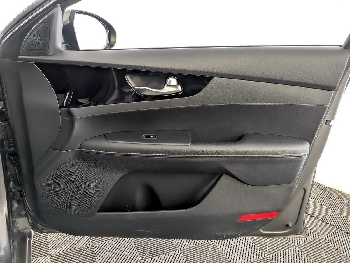 Kia Cerato с пробегом — 2021 год. Фото: #23