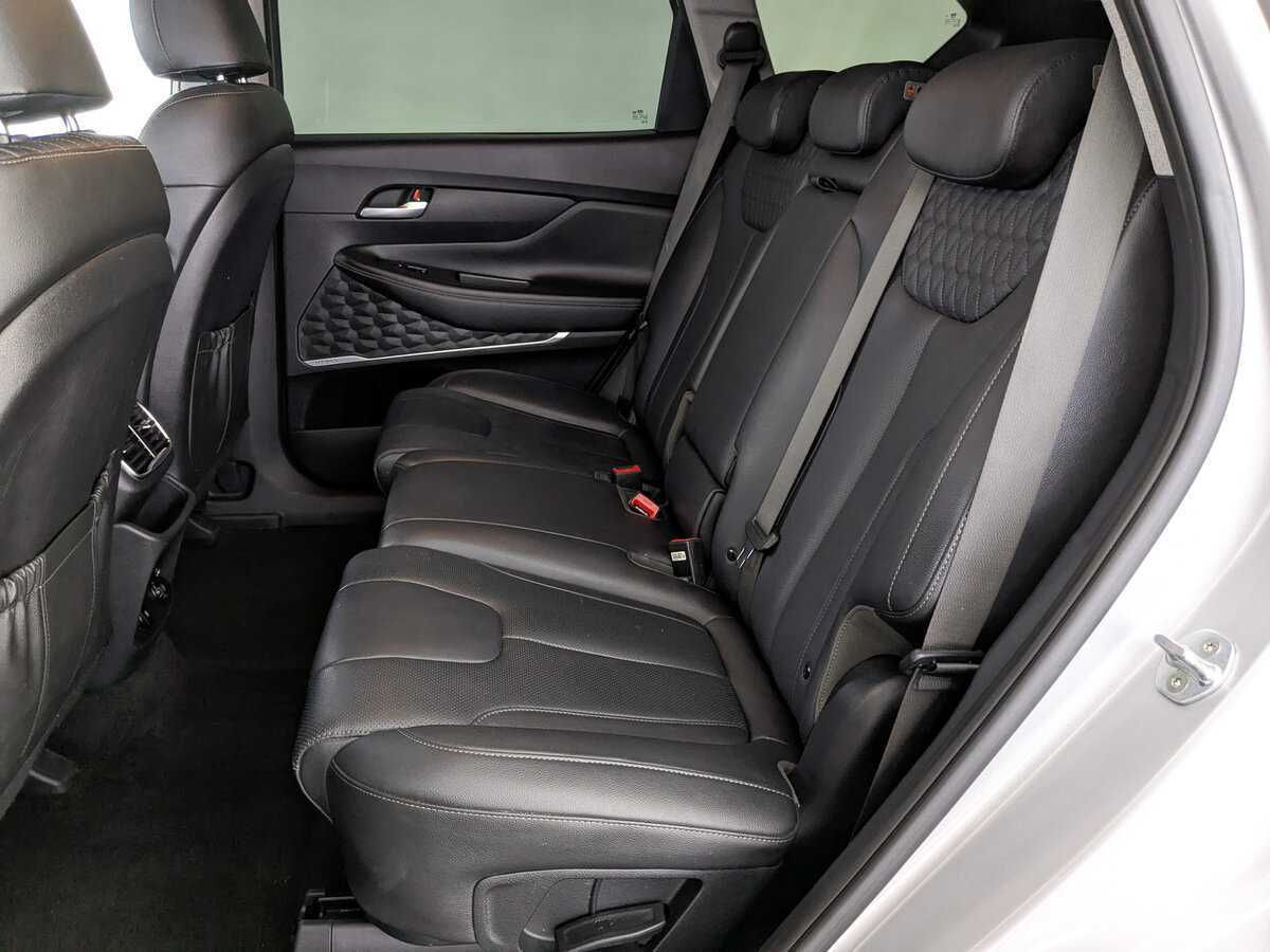 Hyundai Santa Fe с пробегом — 2020 год. Фото: #16