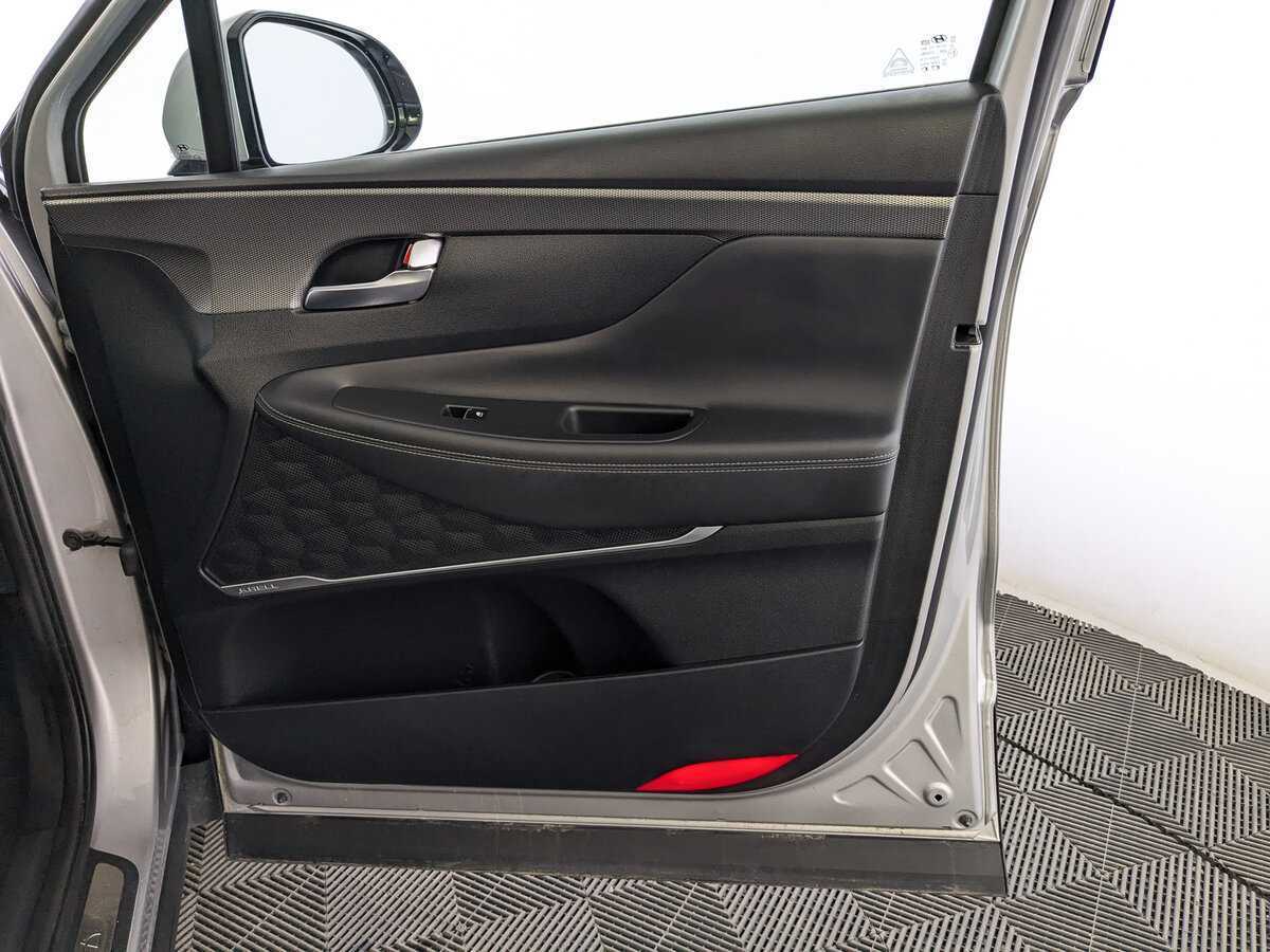 Hyundai Santa Fe с пробегом — 2020 год. Фото: #23