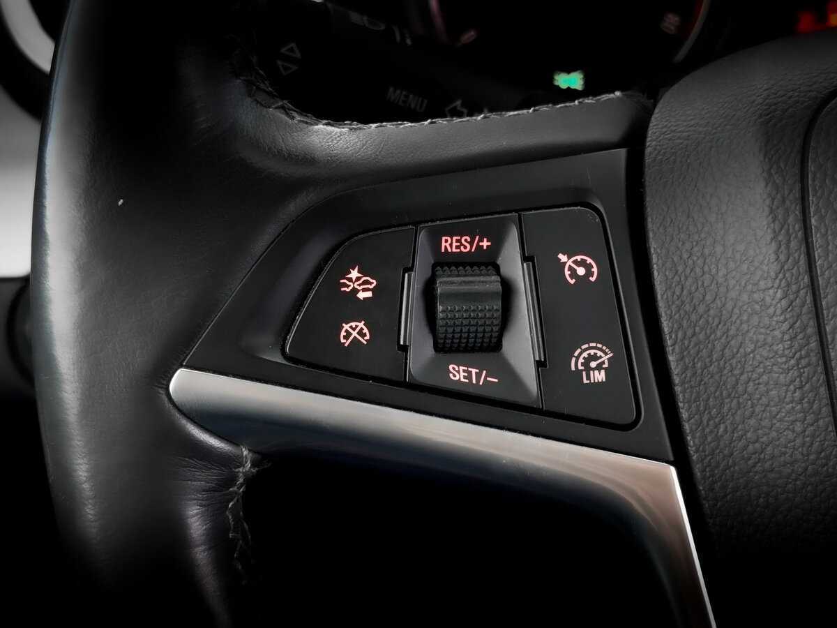 Opel Mokka с пробегом — 2013 год. Фото: #26