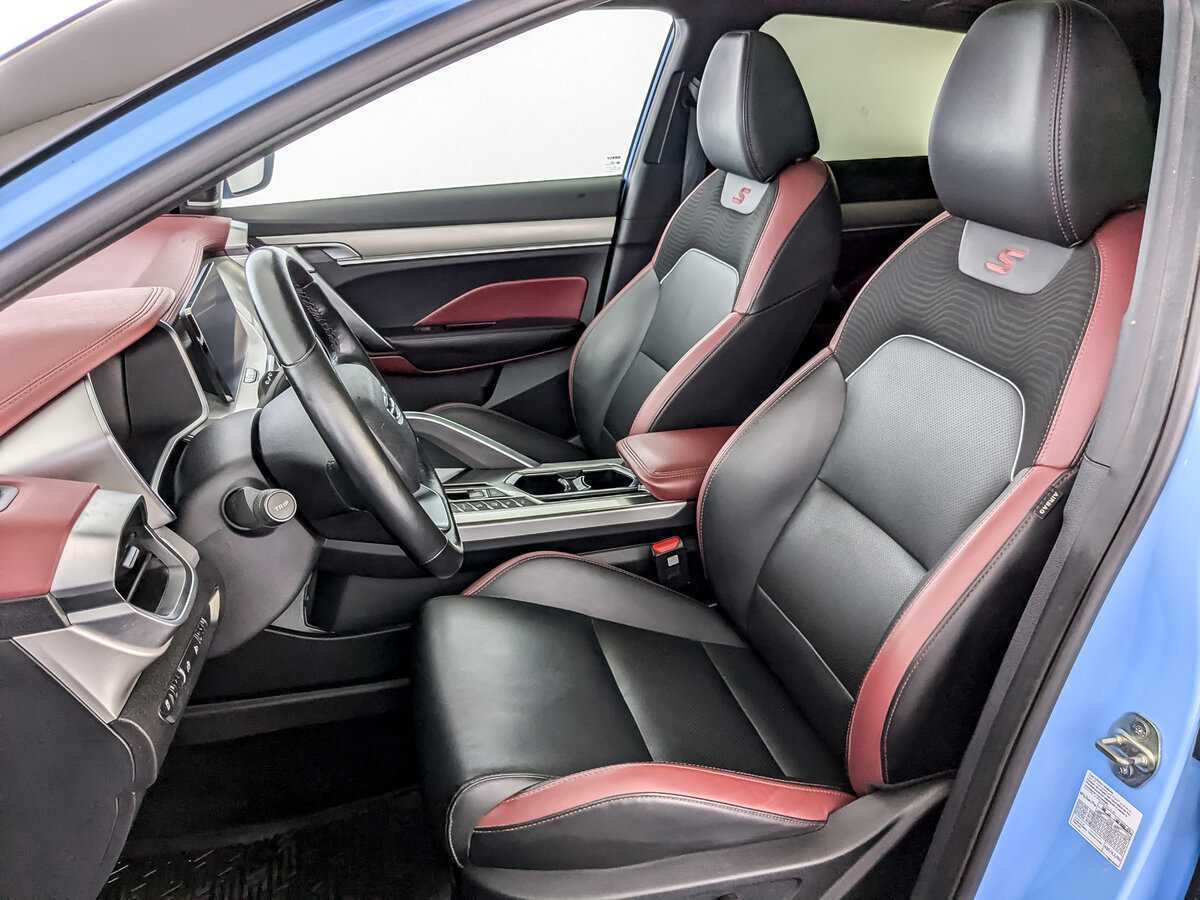 Geely Coolray с пробегом — 2022 год. Фото: #11