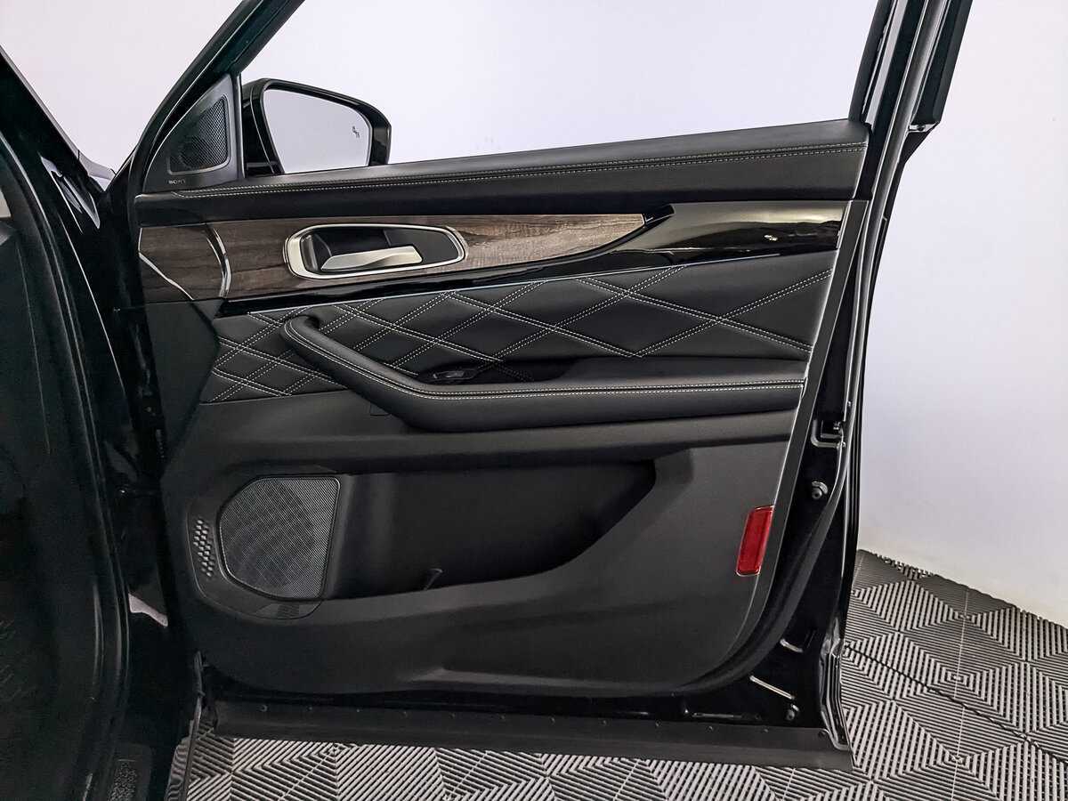 EXEED VX с пробегом — 2022 год. Фото: #22