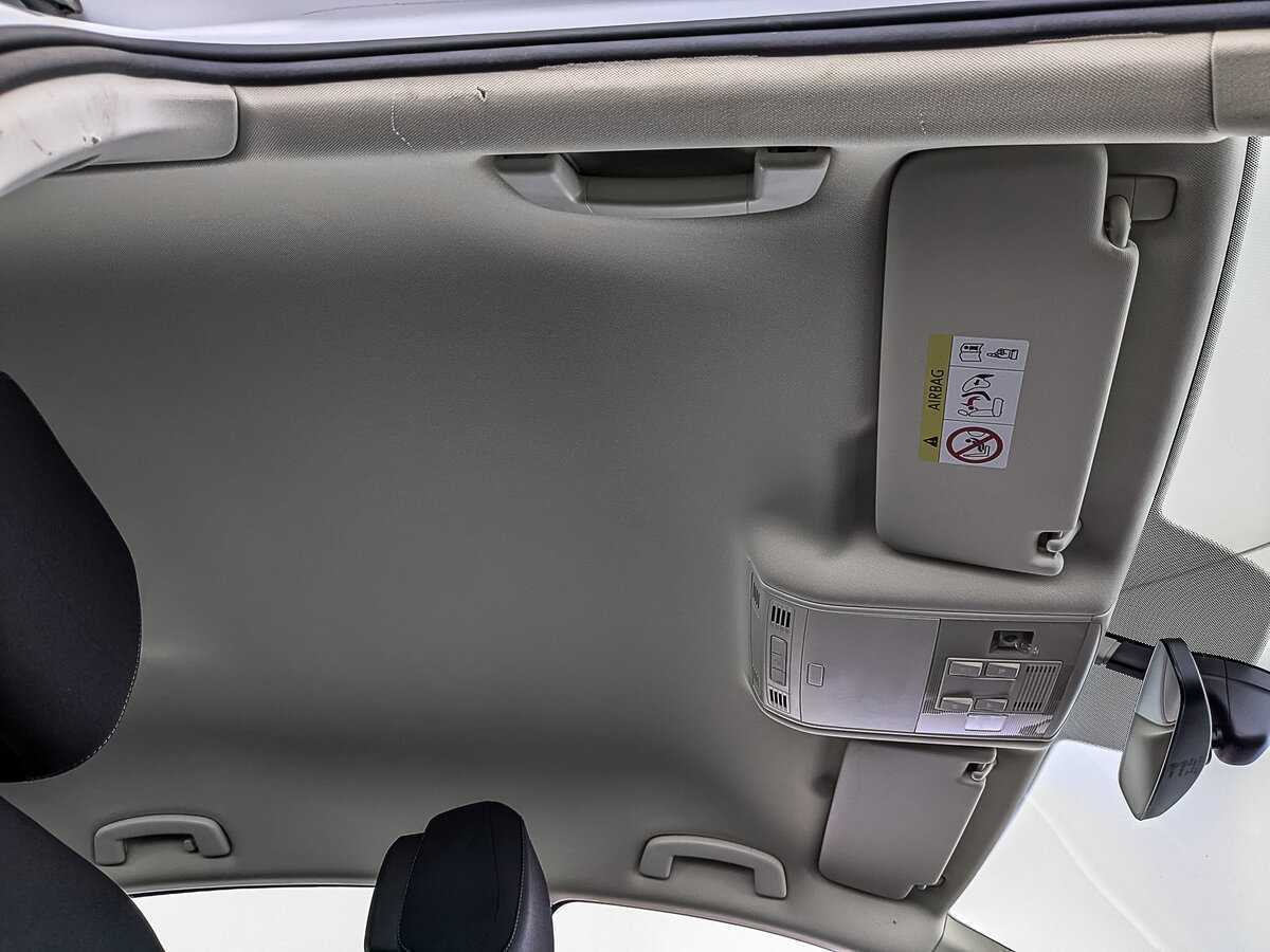 Volkswagen Passat с пробегом — 2019 год. Фото: #22