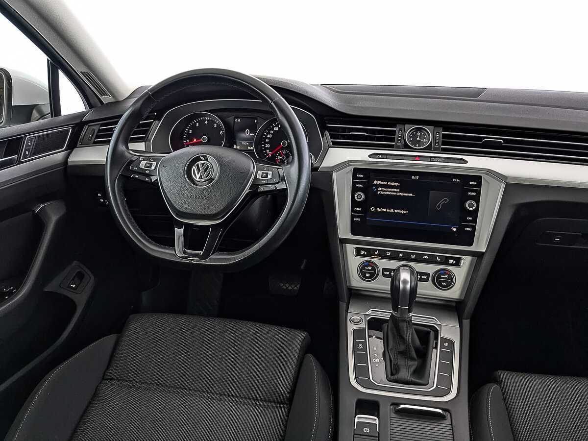 Volkswagen Passat с пробегом — 2019 год. Фото: #26