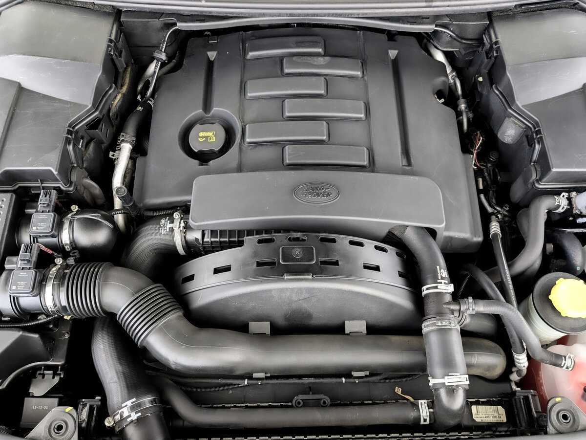 Land Rover Discovery с пробегом — 2014 год. Фото: #8