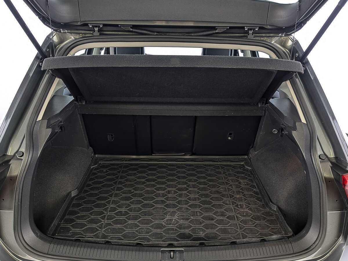 Volkswagen Tiguan с пробегом — 2021 год. Фото: #9