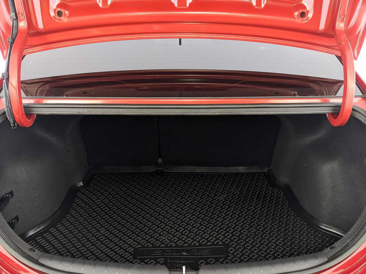 Hyundai Solaris с пробегом — 2021 год. Фото: #9