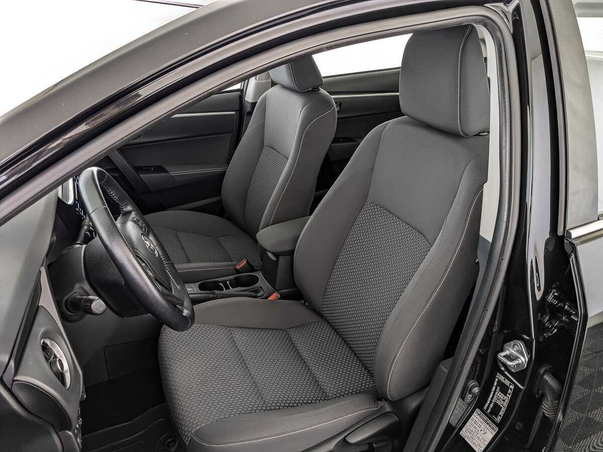 Toyota Corolla с пробегом — 2017 год. Фото: #19