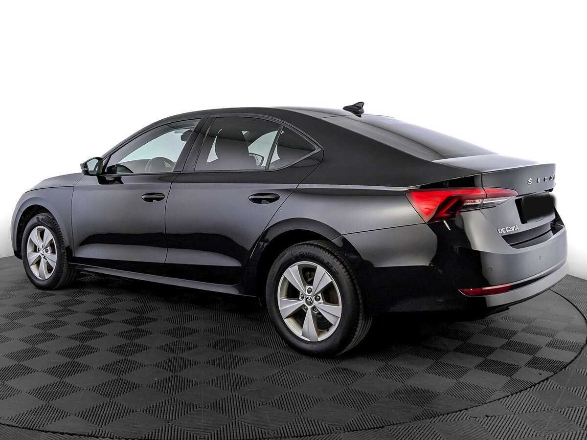 Skoda Octavia с пробегом — 2021 год. Фото: #6
