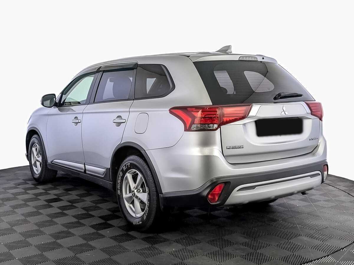 Mitsubishi Outlander с пробегом — 2019 год. Фото: #6