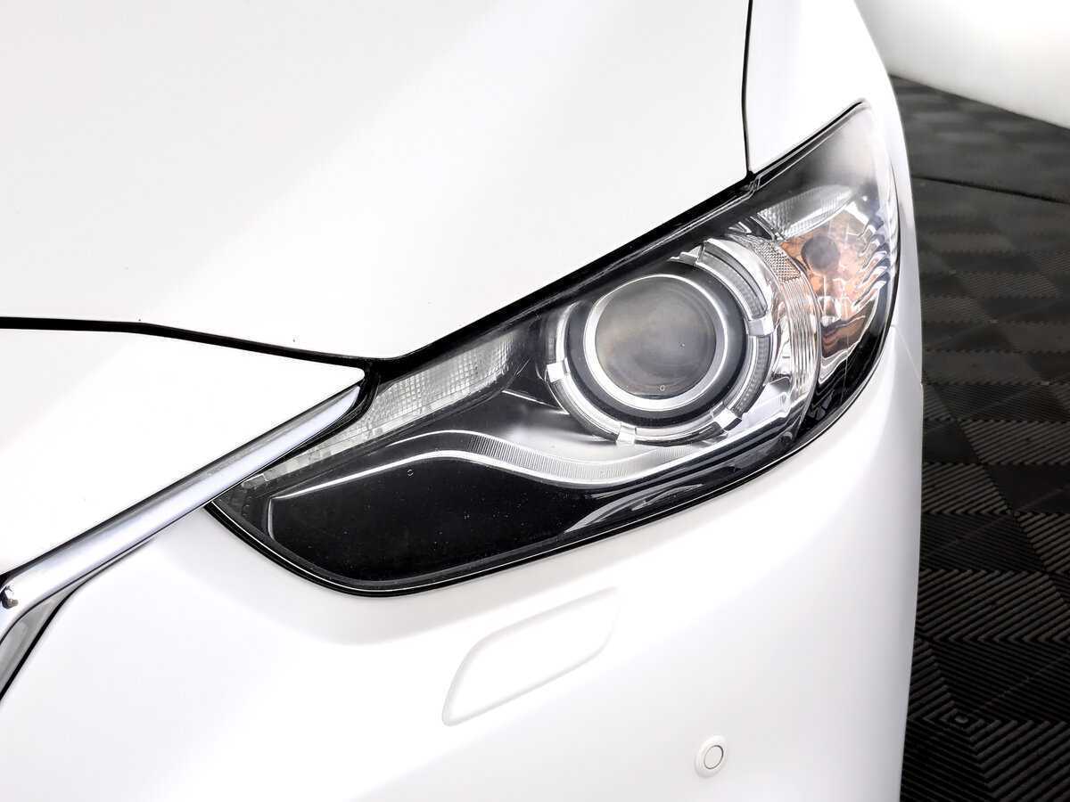 Mazda 6 с пробегом — 2014 год. Фото: #16