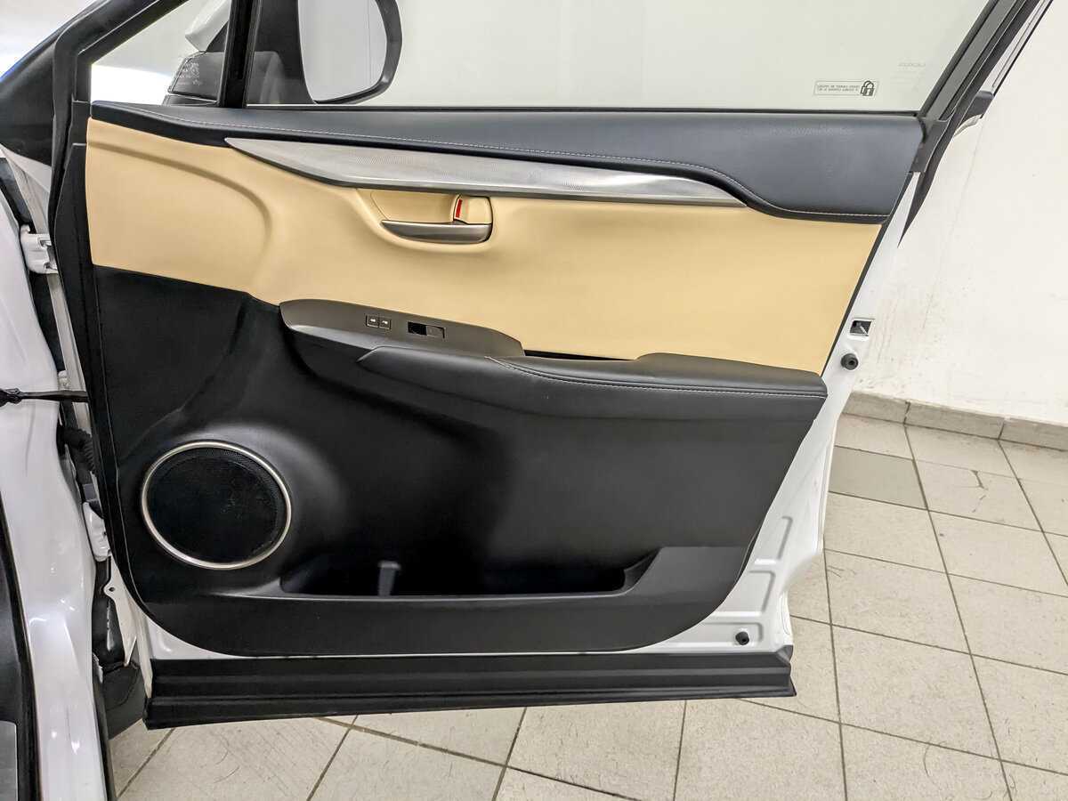 Lexus NX с пробегом — 2016 год. Фото: #22