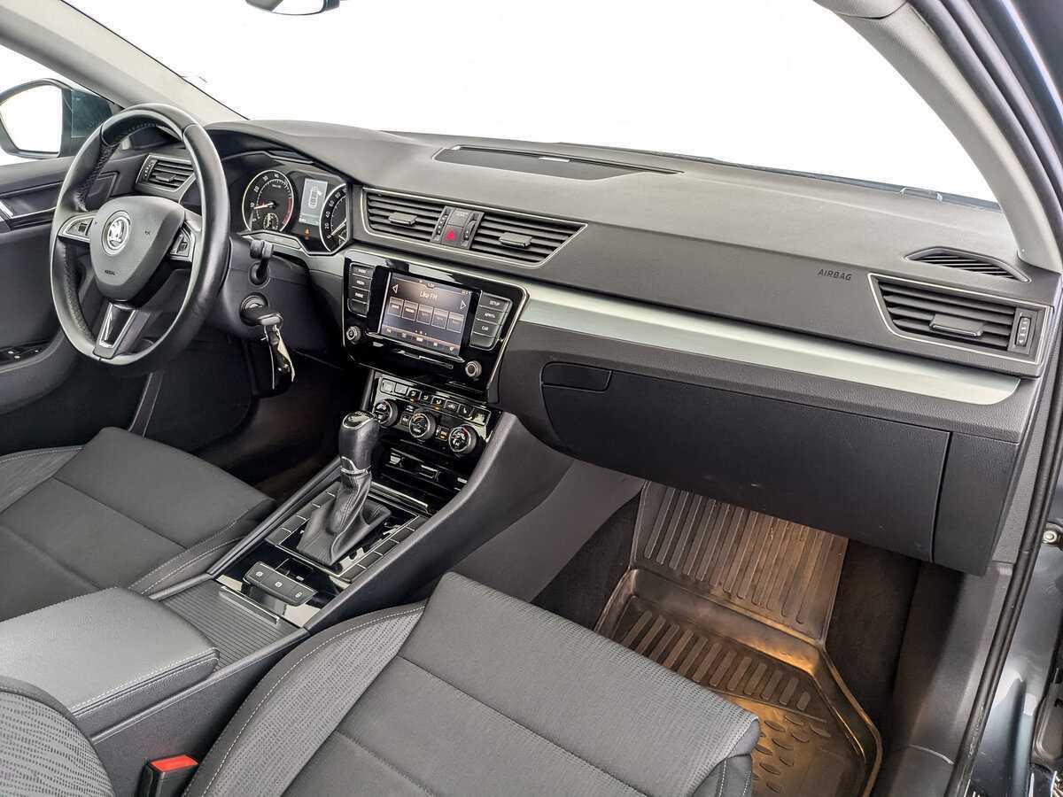 Skoda Superb с пробегом — 2018 год. Фото: #10