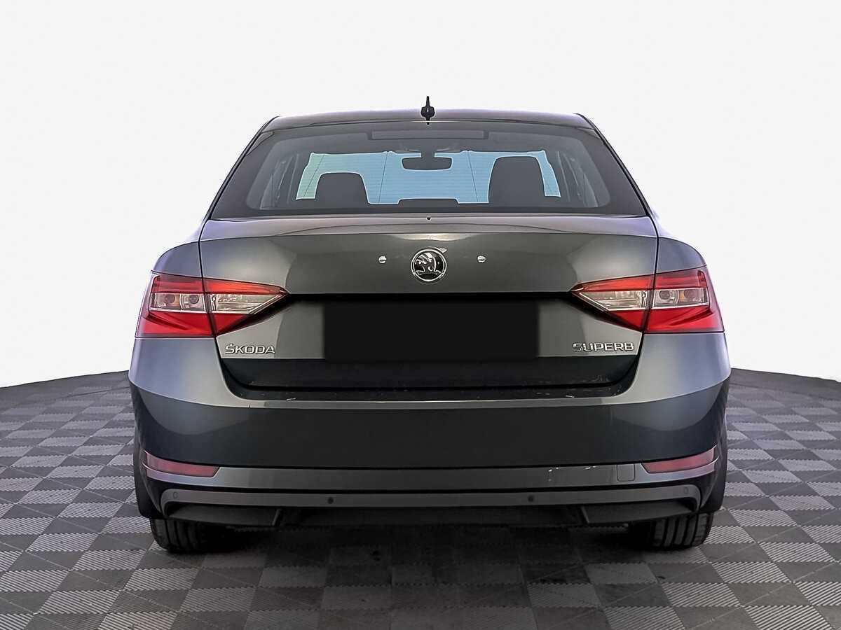 Skoda Superb с пробегом — 2019 год. Фото: #5