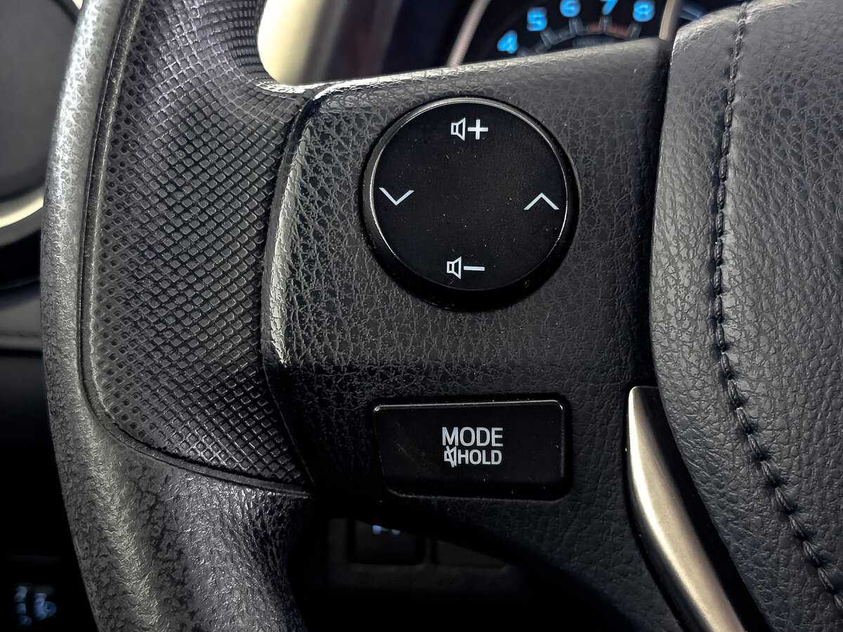 Toyota RAV4 с пробегом — 2013 год. Фото: #24