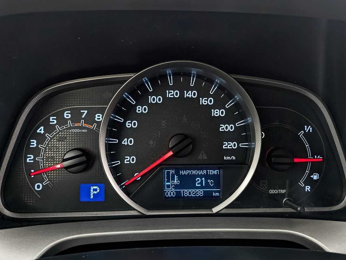 Toyota RAV4 с пробегом — 2014 год. Фото: #15