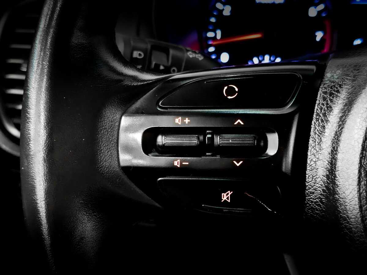 Kia Rio с пробегом — 2020 год. Фото: #23