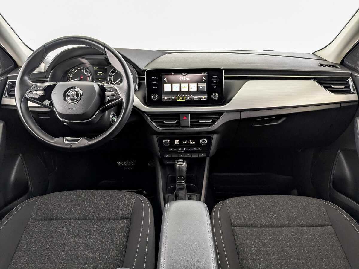 Skoda Rapid с пробегом — 2021 год. Фото: #13