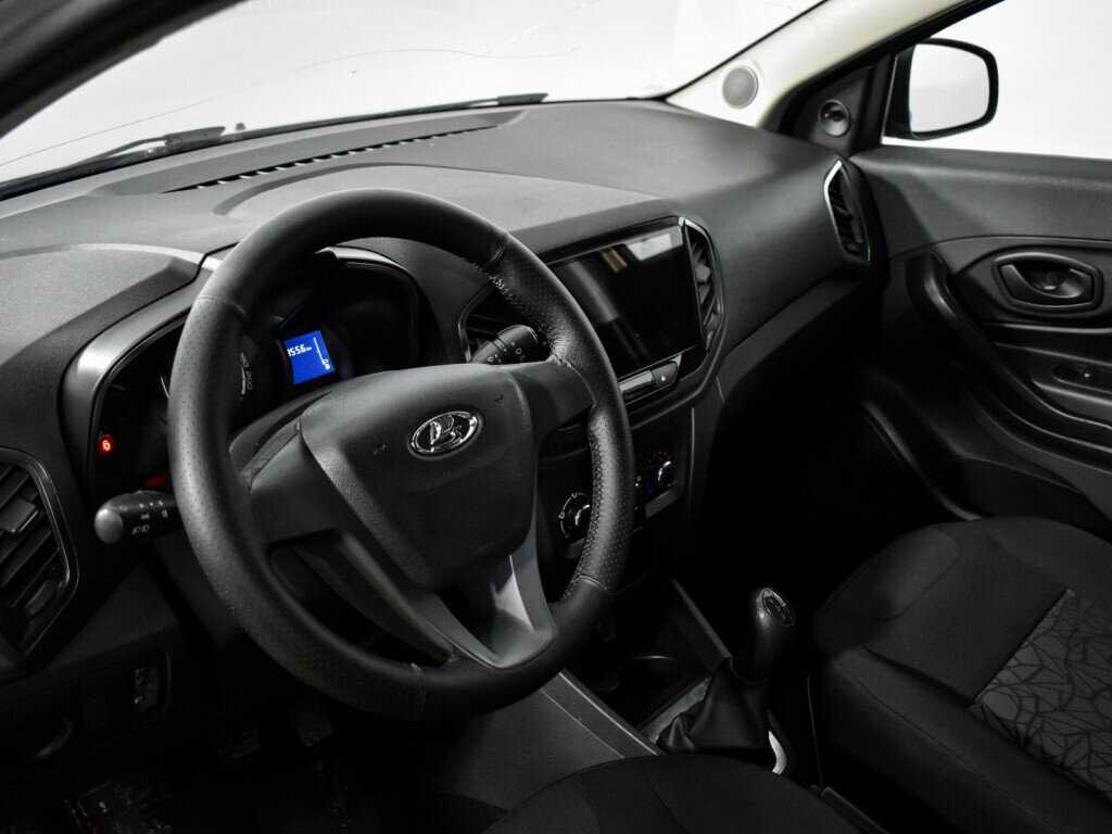 Lada (ВАЗ) XRAY с пробегом — 2018 год. Фото: #8