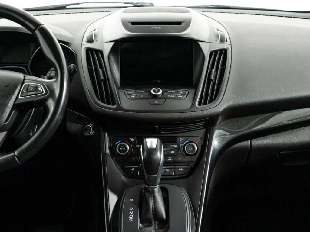 Ford Kuga с пробегом — 2017 год. Фото: #13