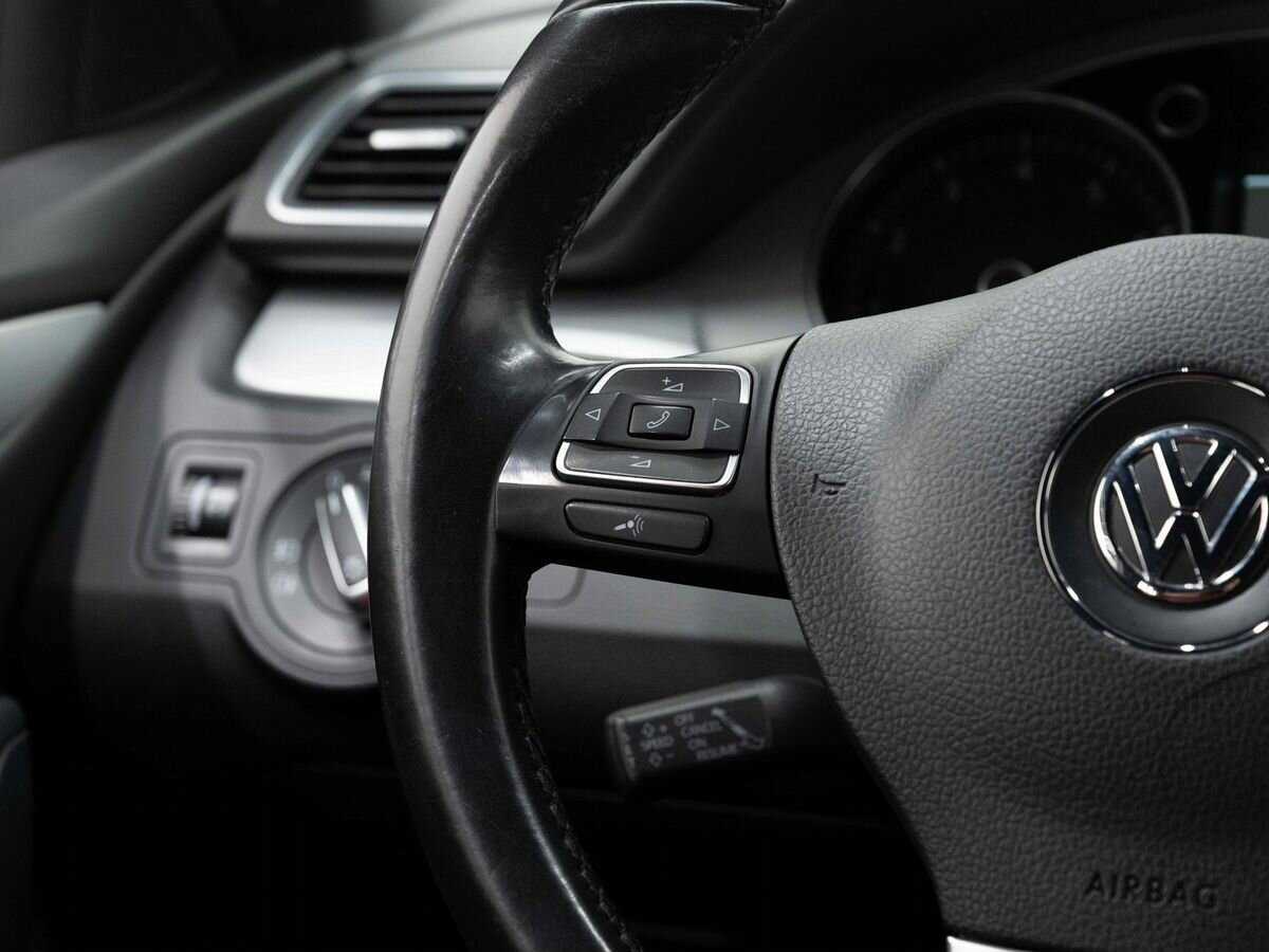 Volkswagen Passat CC с пробегом — 2014 год. Фото: #15