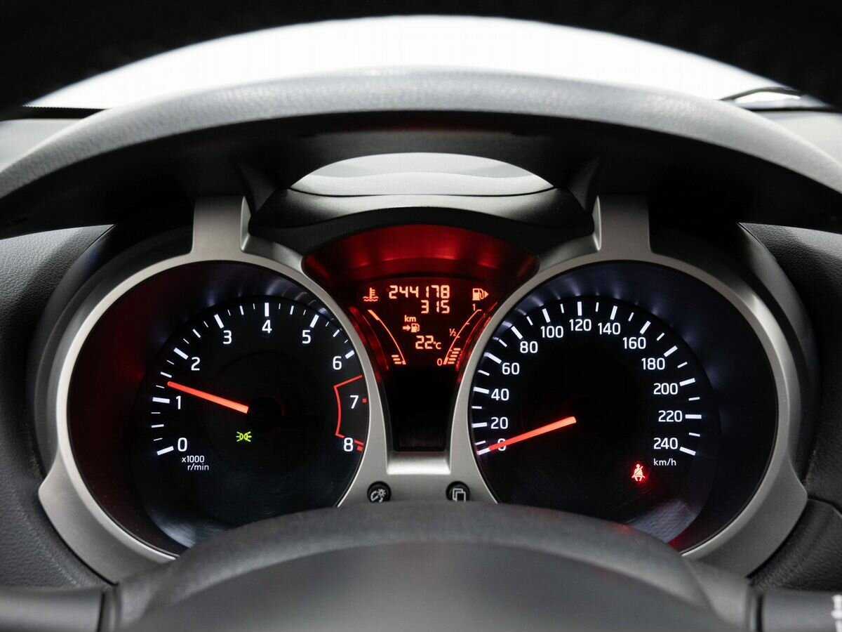 Nissan Juke с пробегом — 2012 год. Фото: #15