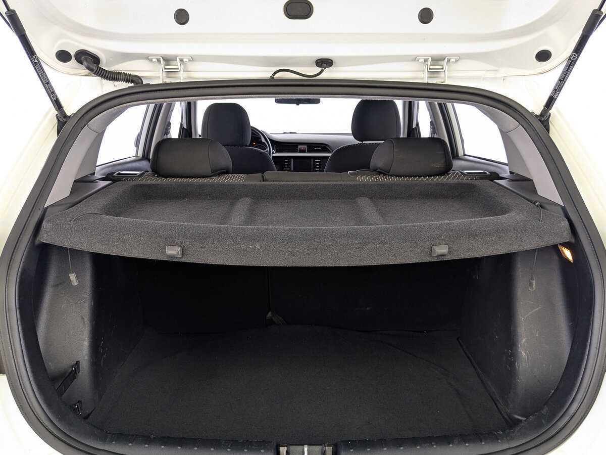 Kia Rio с пробегом — 2019 год. Фото: #9