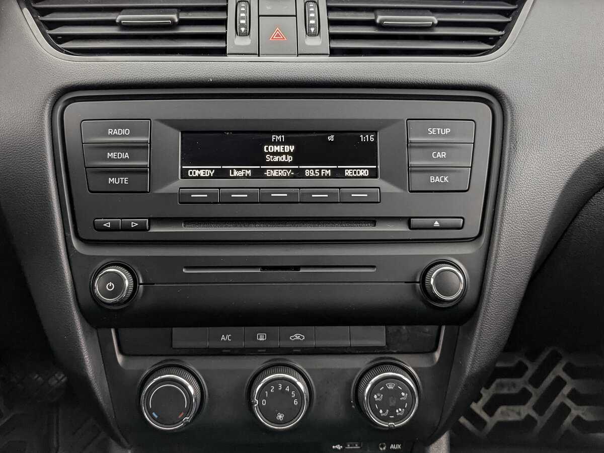 Skoda Octavia с пробегом — 2014 год. Фото: #15