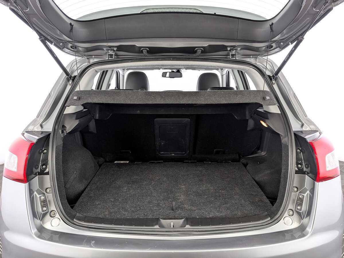 Peugeot 4008 с пробегом — 2014 год. Фото: #9