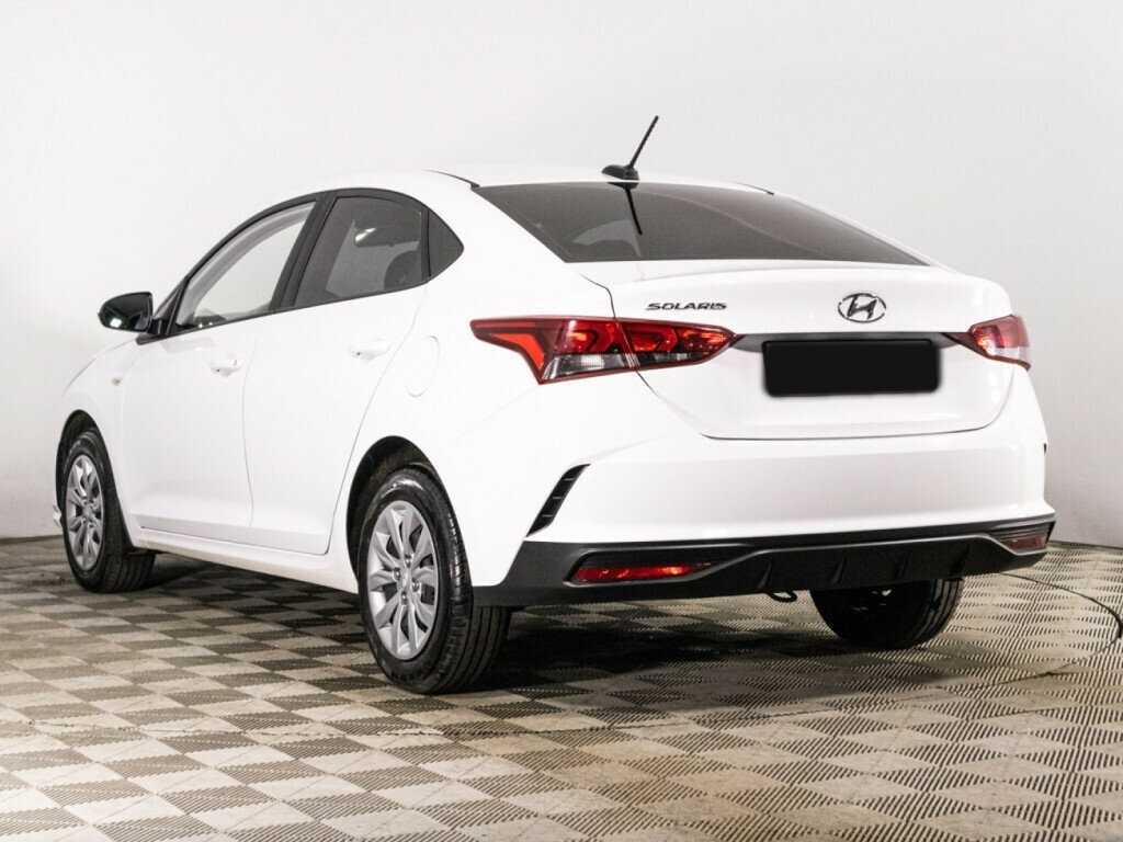 Hyundai Solaris с пробегом — 2022 год. Фото: #6