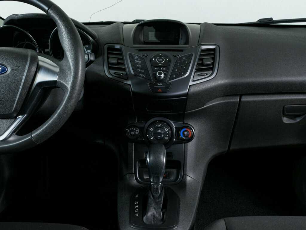 Ford Fiesta с пробегом — 2019 год. Фото: #9