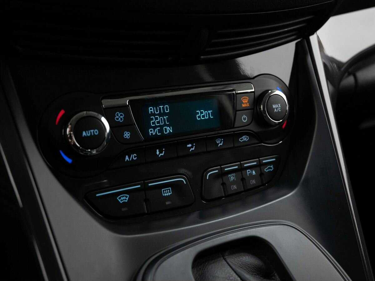 Ford Kuga с пробегом — 2016 год. Фото: #22