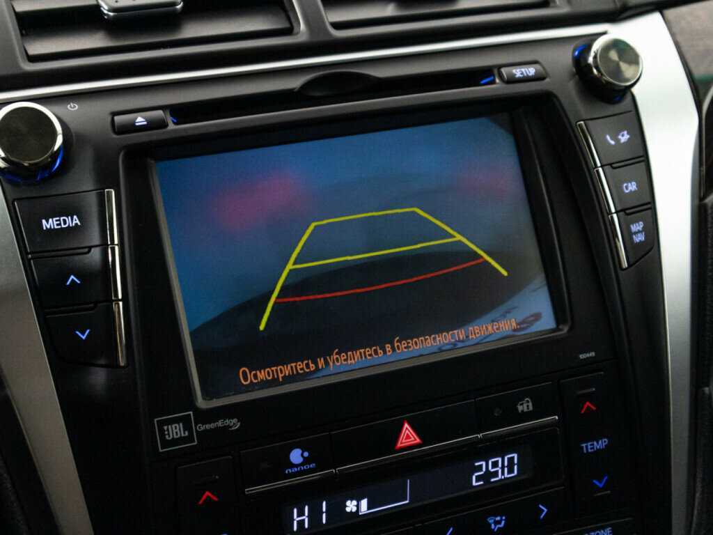 Toyota Camry с пробегом — 2016 год. Фото: #14