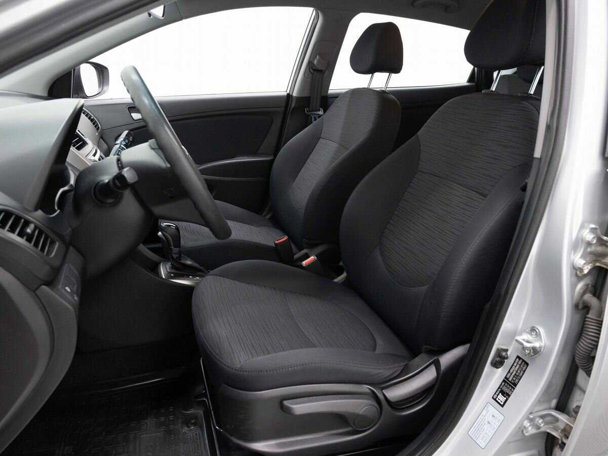 Hyundai Solaris с пробегом — 2016 год. Фото: #8