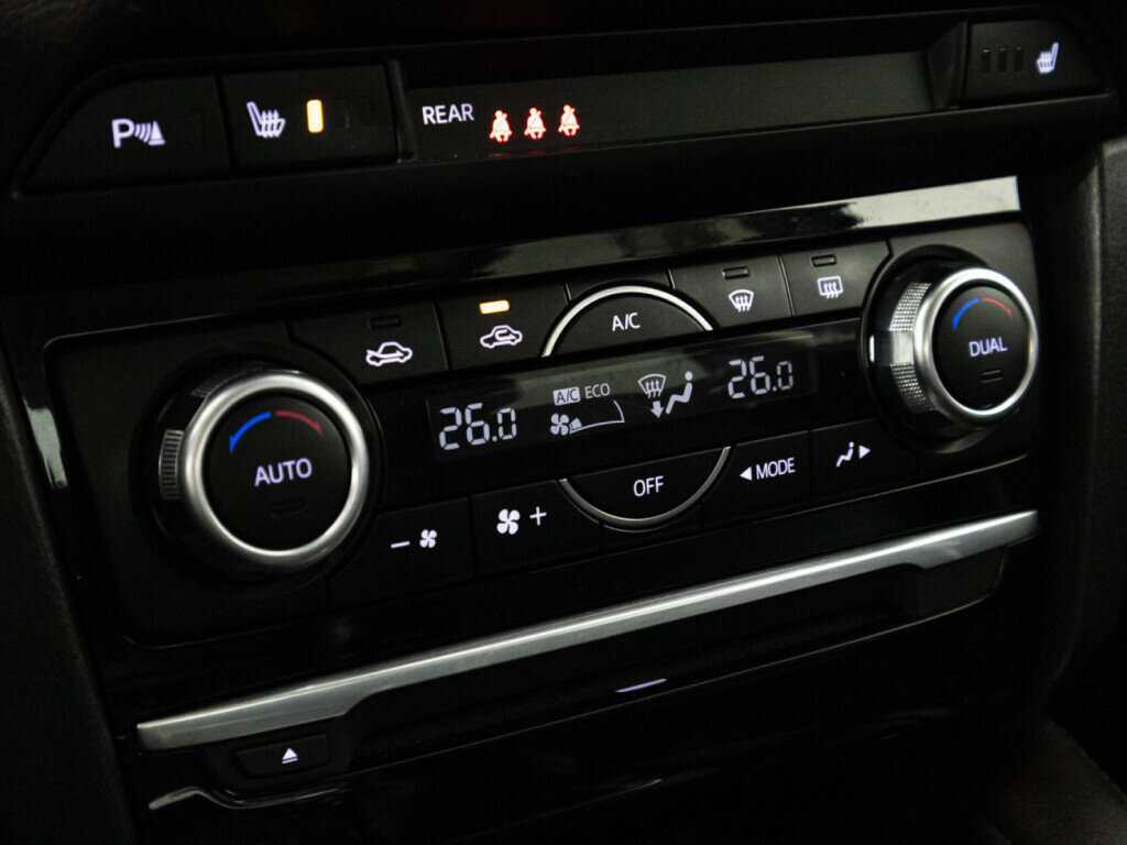 Mazda 6 с пробегом — 2016 год. Фото: #16