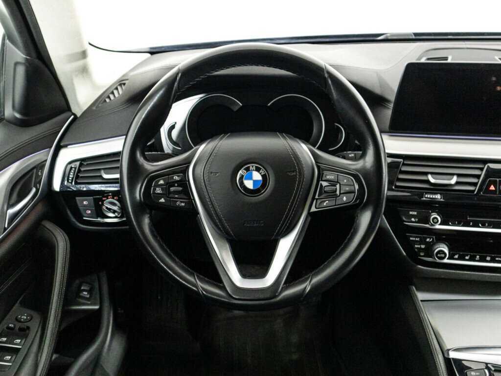 BMW 5 серии с пробегом — 2018 год. Фото: #22